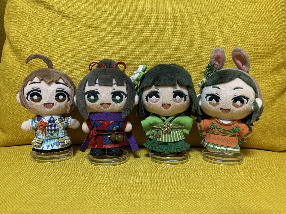 今回のライブにも連れて行ってたので企画告知ツイート等でも出ていましたがセンゴク☆華☆ランブぬいが揃い踏みとなりました
衣装に関しては僕の私利私欲が発動しまくっているため統一感に関してはあんまりない感じとなっております #戦華乱星