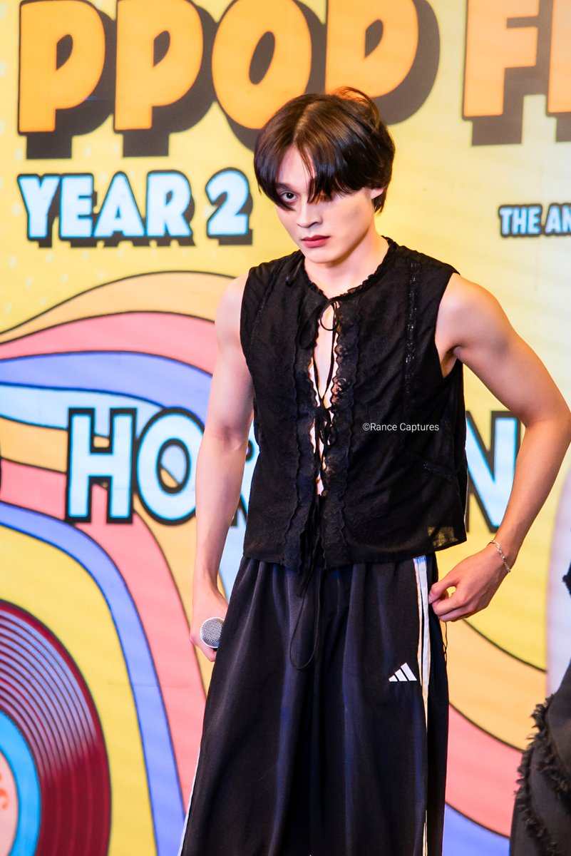 Spare my life, Sir! 😩

HORI7ON | Reyster    

<a href="/HORI7ONofficial/">HORI7ONofficial</a> 
<a href="/HORI7ON_twt/">HORI7ON member</a> 
PPOP FEST 2025  
📍SM NORTH EDSA Annex  
06.09.25  
📷RANCE CAPTURES   

More Reyster Photos on this thread 📷#PPOP #ppoprise #HORI7ON #ANCHORS