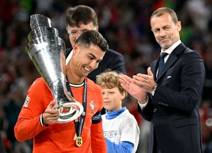 NEWSamSport's tweet photo. #Ronaldo improves own world record for most goals scored for national teams
https://t.co/BvrXNBagoU https://t.co/22yggLF6Id