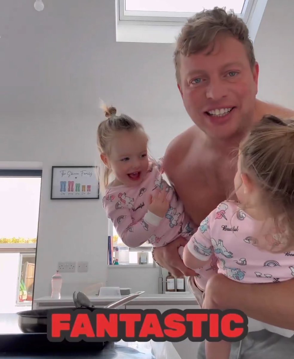 Remembering the time this fat fucking racist cunt made a video hungover where he almost fried his small child's face in a hot frying pan.