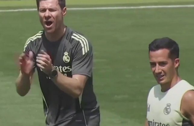 MadridXtra's tweet photo. Xabi Alonso 😎
Lucas Vázquez 👀 https://t.co/EdM93ihu9z