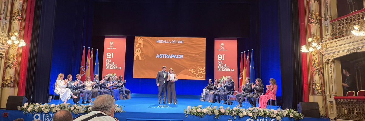 Ha sido un honor acompañar a  nuestros compañeros de <a href="/Astrapace/">Astrapace</a> en el acto de entrega de galardones de la Comunidad  Autónoma de Murcia con motivo del aniversario del Estatuto de Autonomía 9J. Enhorabuena!!!!