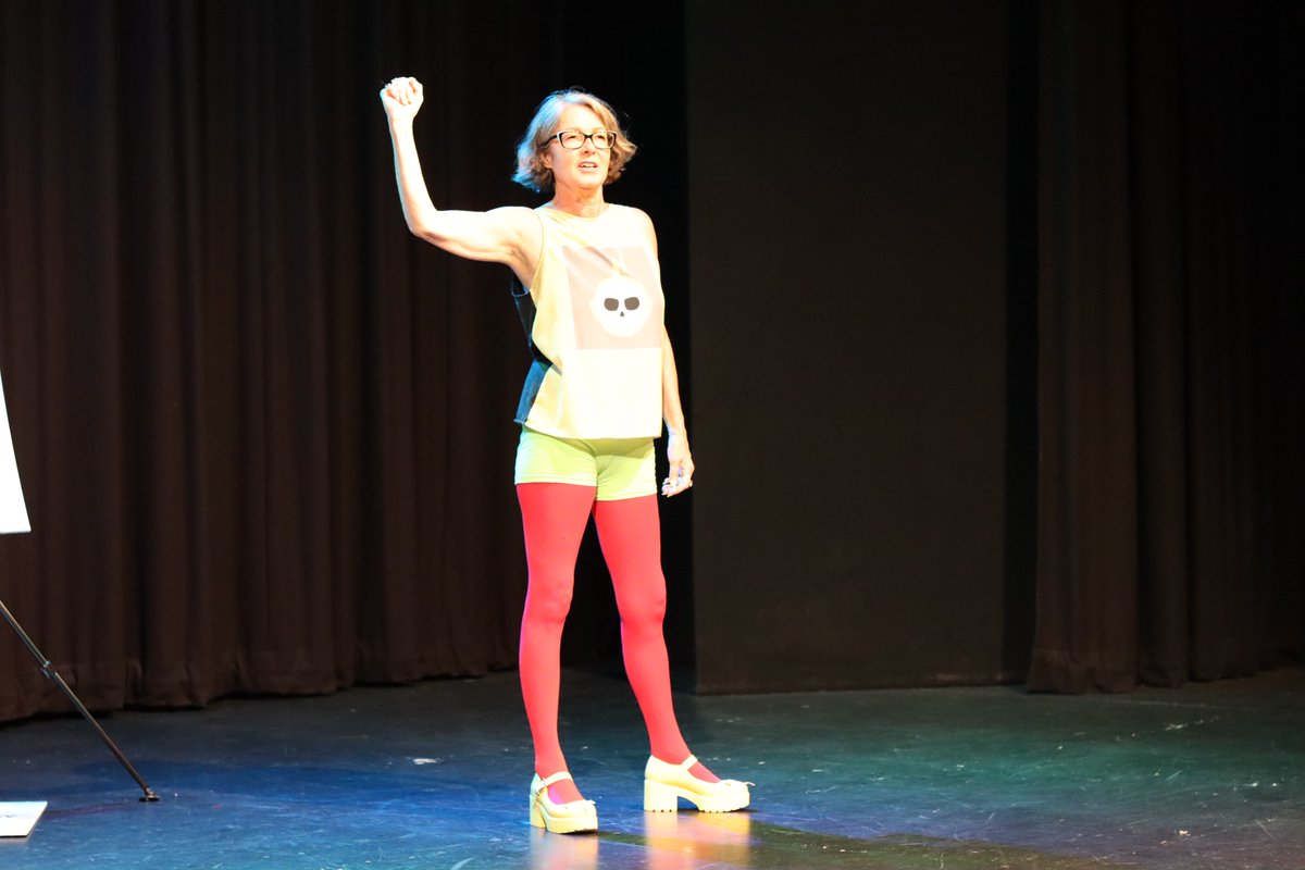 Going from Strength to Strength... 'Confessions of a Teletubby' visits Chichester Fringe, Saturday June 14th, at venue 104 - The Hornet, 5.45pm. Can't wait!! Come to me Sussex...😋