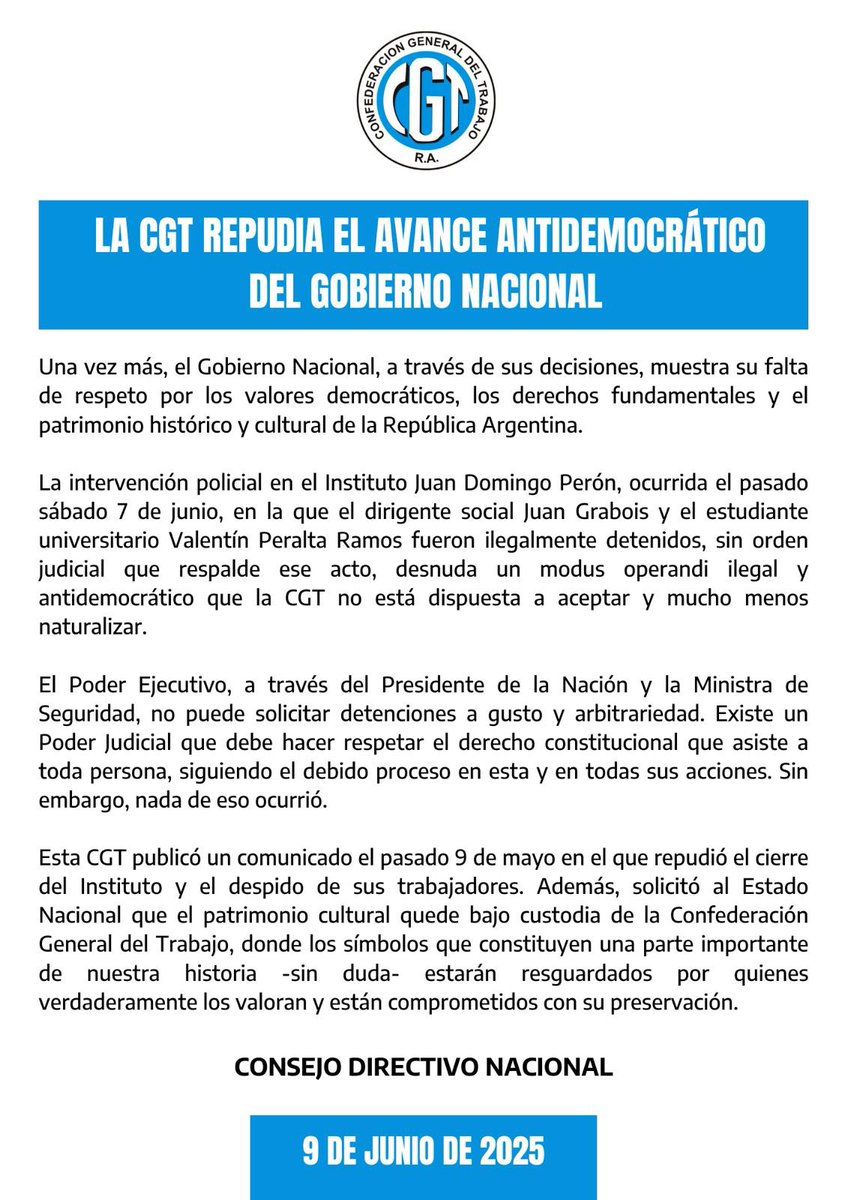 cgtoficialok's tweet image. 👉🏼 LA CGT REPUDIA EL AVANCE ANTIDEMOCRÁTICO DEL GOBIERNO NACIONAL
📌 La intervención policial en el Instituto Perón en la que Juan Grabois y Valentín Peralta Ramos fueron detenidos, desnuda un modus operandi ilegal y antidemocrático que la CGT no está dispuesta a aceptar