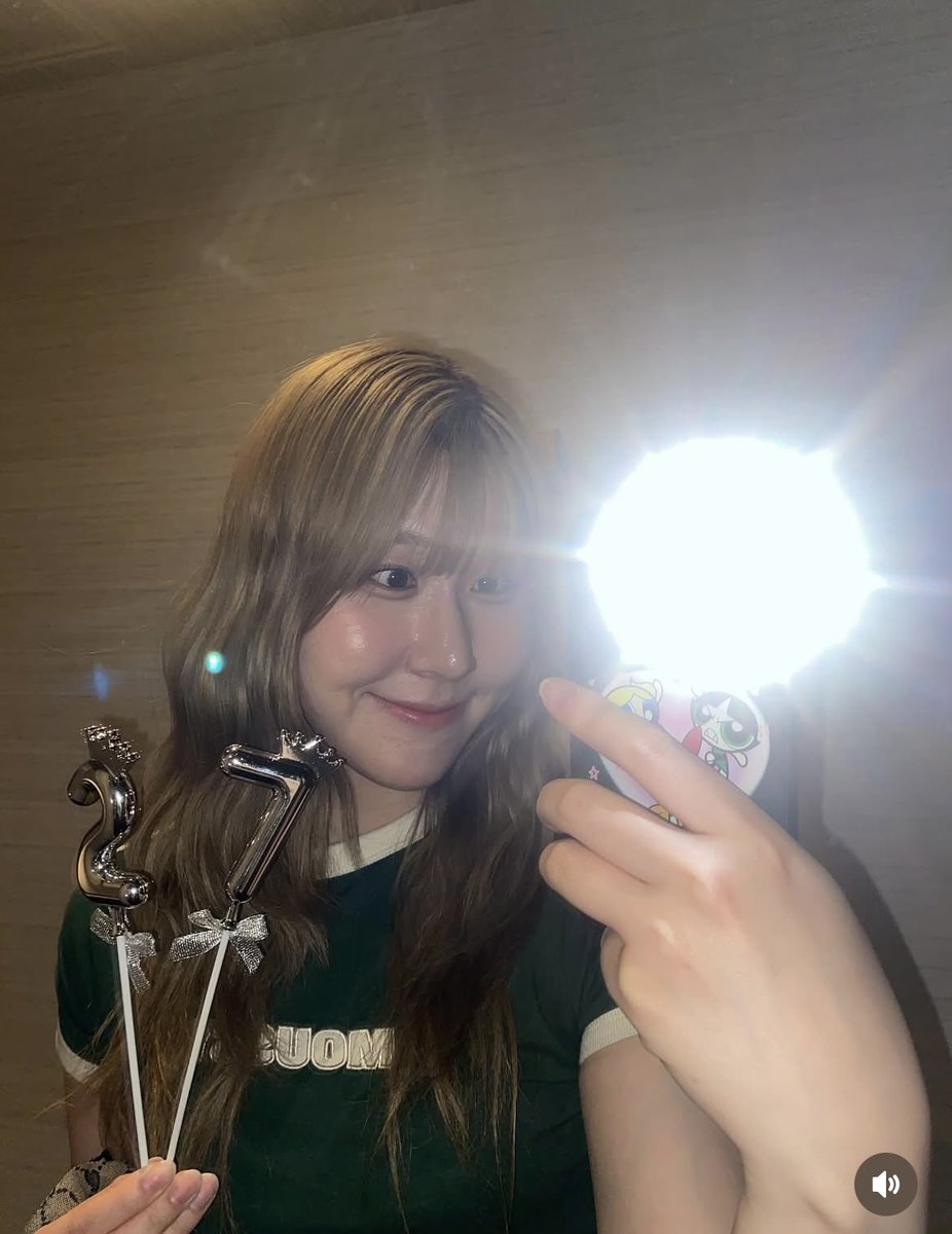 tomtom34279559's tweet photo. 群馬公演の時にプレゼントしたTシャツ着てくれてどうもありがとう😭
京都公演は行けなくて直接お祝い出来なかったけど、かれんちゃんに届いてお誕生日に着てくれるなんて嬉しすぎます💕
GRN似合っててかわいい🥰
一緒に選んでくれた優しいお友達もありがとう😊

@ka__lgm https://t.co/ZSe2fc137P