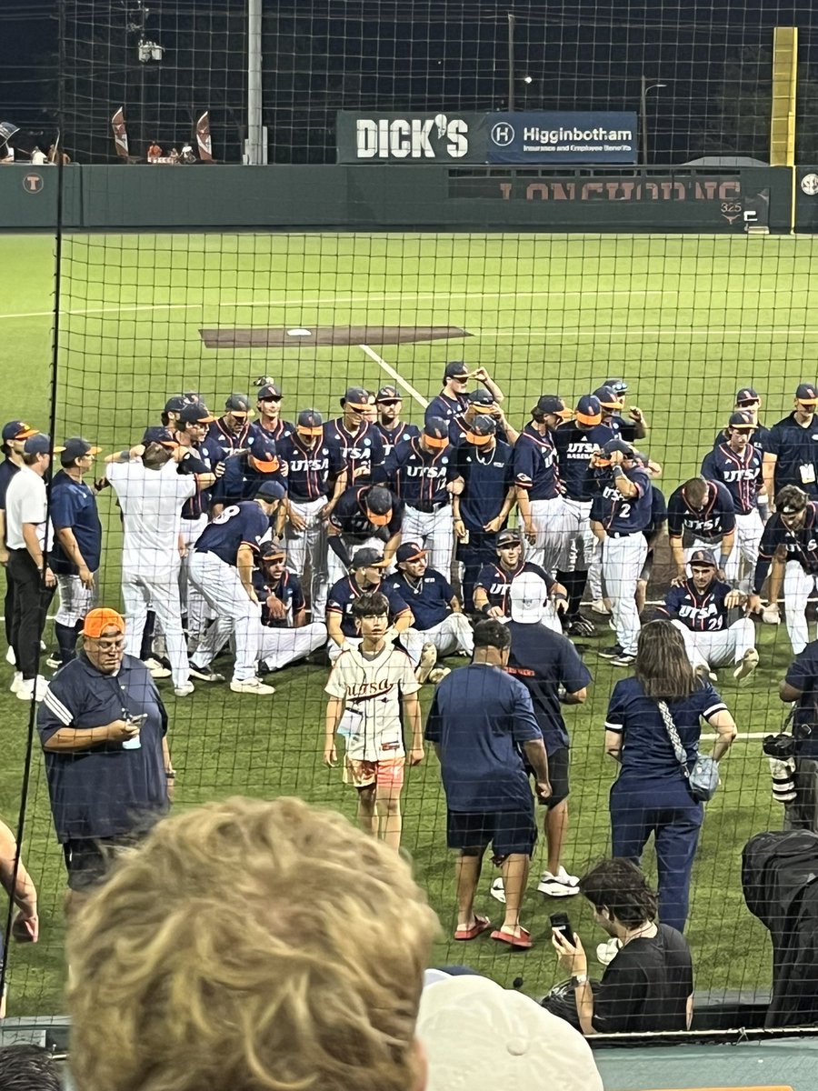 Incredible team and season!!!🔥🔥🔥🤙🏽🤙🏽🤙🏽#BirdsUp <a href="/UTSABSB/">UTSA Baseball ⚾️</a>