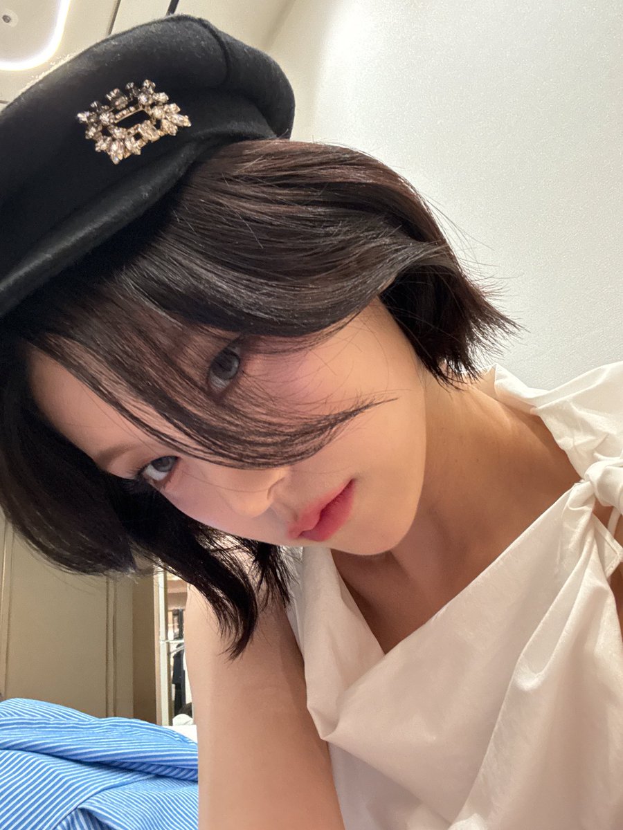 yjbubble's tweet photo. [250609] 9:53PM KST 📸 https://t.co/I0nZpJVBvA