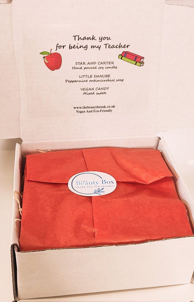 BeautyBox_UK_'s tweet photo. Thank you teacher gifts available to buy this week. £6 each RRP £14.99
#teachergift #thankyouteacher #giftideas #vegan #beautybox https://t.co/JP7VZIJbrP