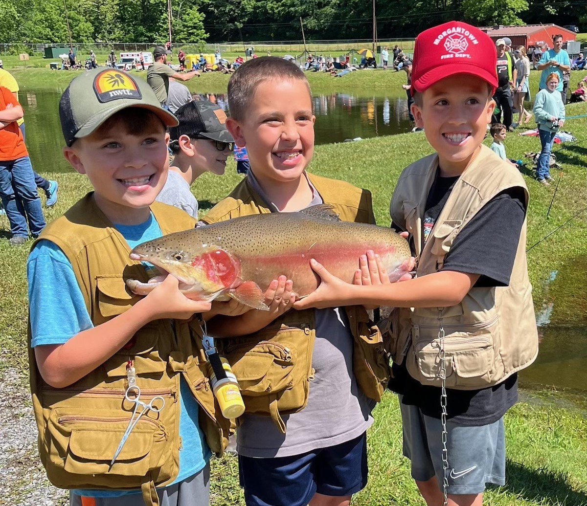 So on Saturday we talked about the Kids Fishing Event at the Bowden Trout Hatchery.  Jim Hedrick at DNR sent me this picture form Saturday.   I couldn't help but share it....look at those smiles and look at what a fish.  Way to go guys!!!!  Tight Lines.