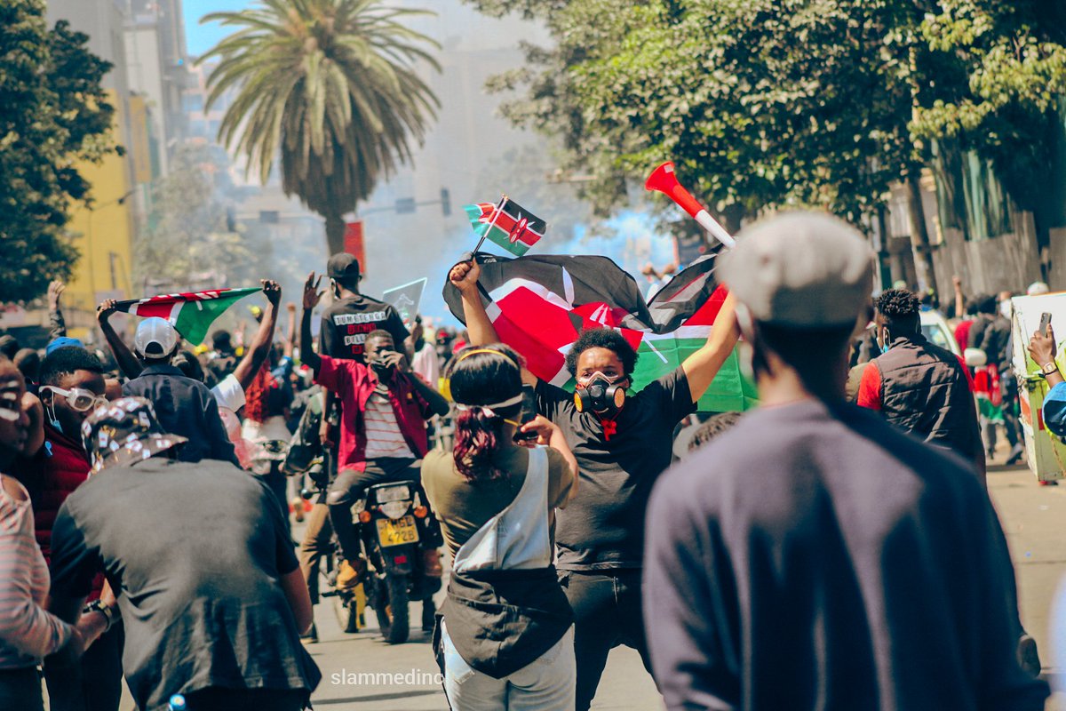 slammed_inc's tweet image. This week four slides of the day zitakuwa za maandamano ya last year

#RejectFinanceBill2025 
#maandamano2024 
#totalshutdown