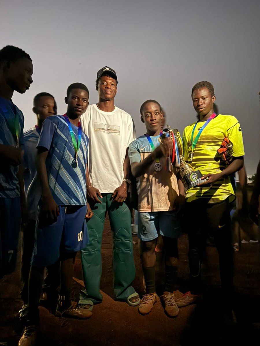 Tamale_CFC's tweet photo. One week ago, we were crowned champions of the 2024/25 Tamale Metro U-17 Juvenile League 🥹✨

Back-to-Back winners💙🤍 https://t.co/yxU0ES9lAw