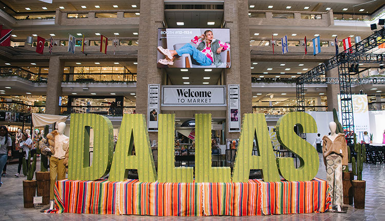 Discover the latest trends at the Dallas Apparel &amp; Accessories Market! 🎉 Join us for a stylish journey through fashion-forward designs. 👗✨ 

Read more: attend.convencal.com/1K5V  
#DallasMarket #ApparelShow #FashionTrends #DallasStyle