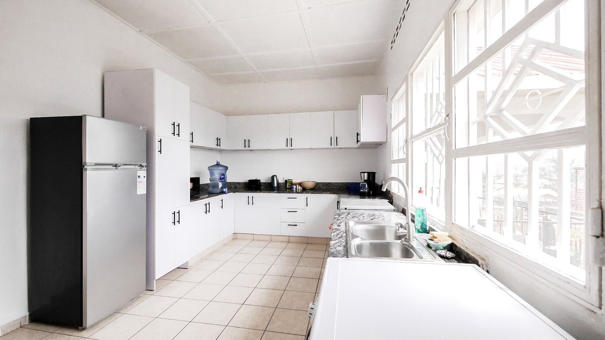 elimorwanda's tweet photo. 3 bedroom villa for rent in Nyarutarama with 2 bathrooms, a garden, terrace with good views and parking space. For rent at 2,200,000 Rwandan francs per month, for more details, you can call us at 0788639023. https://t.co/Svh6gsjNxa