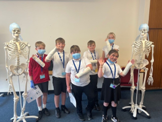 Nottm NIHR BRC MSK Surgery Inflammation & Recovery (@nottmbrcmsir) on Twitter photo On 21st May <a href="/MedicineUoN/">Uni of Nottingham School of Medicine #WeAreUoN</a> and BRC held a Medicine Discovery Day. 60 Primary school age children came to the SoM for a visit and to think about careers in medicine and science. <a href="/NottmBRC/">NIHR Nottingham BRC</a>
🧬🧪🩺🩻🥼🏥 On 21st May <a href="/MedicineUoN/">Uni of Nottingham School of Medicine #WeAreUoN</a> and BRC held a Medicine Discovery Day. 60 Primary school age children came to the SoM for a visit and to think about careers in medicine and science. <a href="/NottmBRC/">NIHR Nottingham BRC</a>
🧬🧪🩺🩻🥼🏥