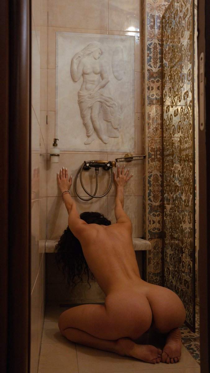 MODEL  : <a href="/EriVlc/">Eri Vlc</a>