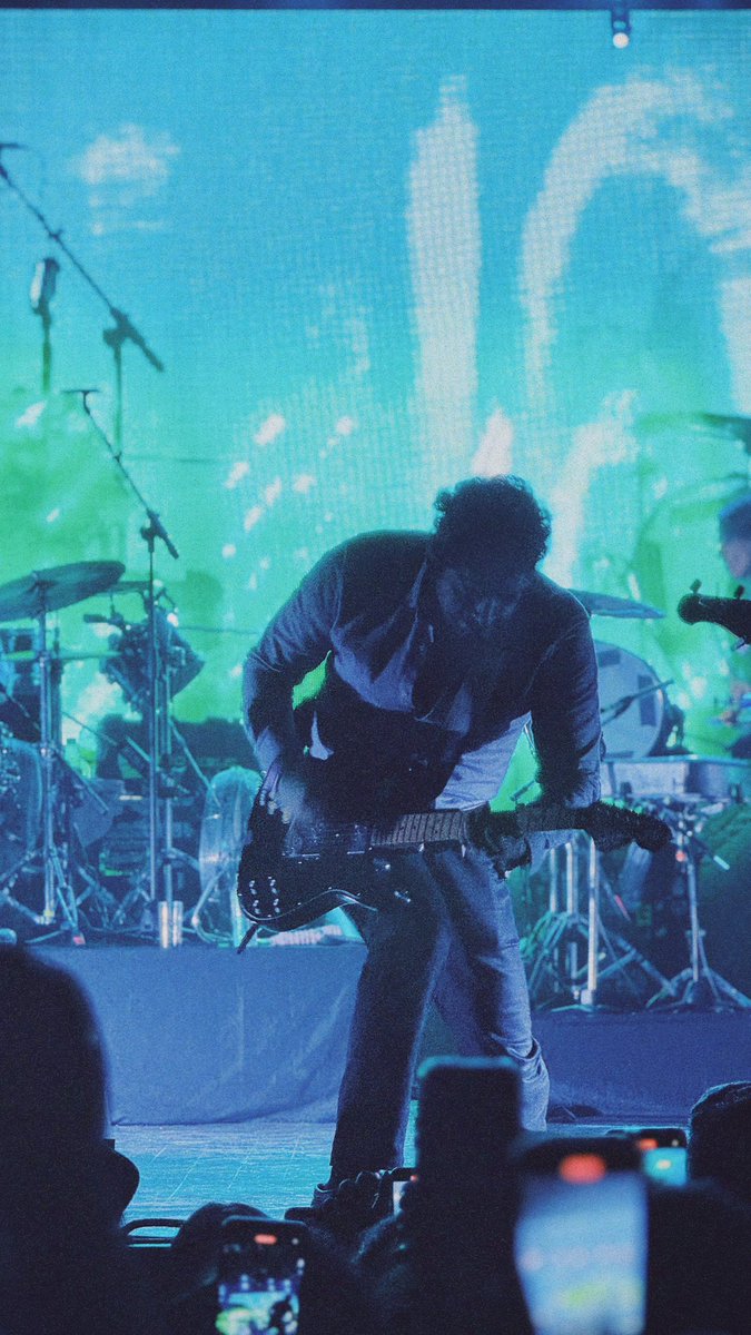 v_toshiu's tweet photo. 📸 ”Emo Vive” @festpolifonia @fresnorock @lucasfresno https://t.co/DxWWMuue8s