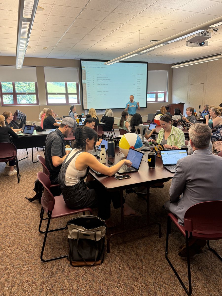 🎉 Camp Canvas is officially underway! 🌞
Teachers are diving into Canvas like pros—exploring quizzes, assignments, media tools &amp; more while building courses with expert support.
🏖️ Walkthroughs + work sessions all summer long
🗓️ NA Teachers Sign up now: forms.gle/R9evhd3XGrbKfi…