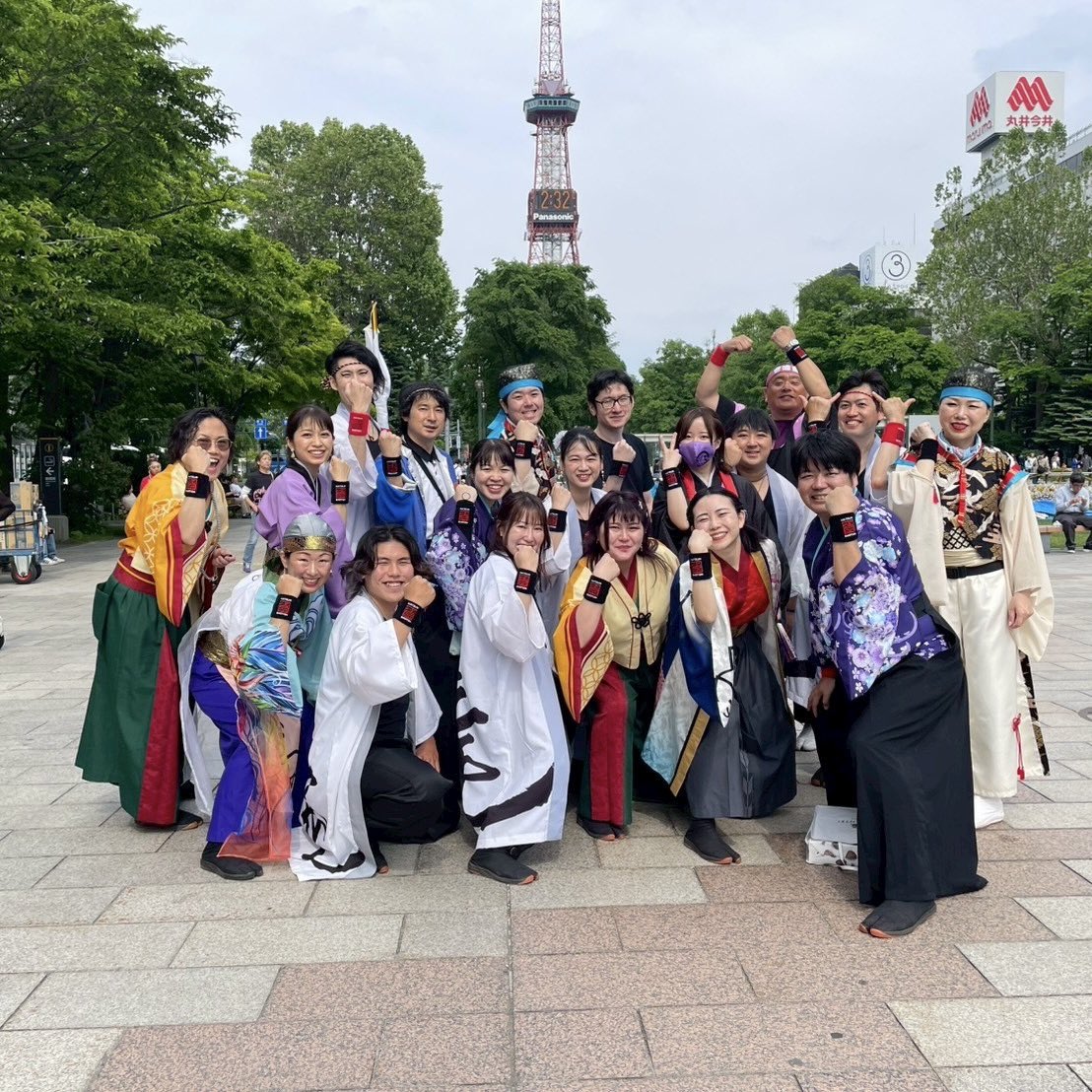 【活動報告】

2025年6月7日, 8日。白縫はYOSAKOI合同チーム万華鏡の一員として、YOSAKOIソーラン祭りで合同演舞『祭りエモーション』を披露してきました。関東から遠く離れた北海道の地、何もかも大きくて思わず圧倒されました!!

⇒ 《NEXT》2025年7月6日(日) デザフェス出演 in 東京ビッグサイト!!!
