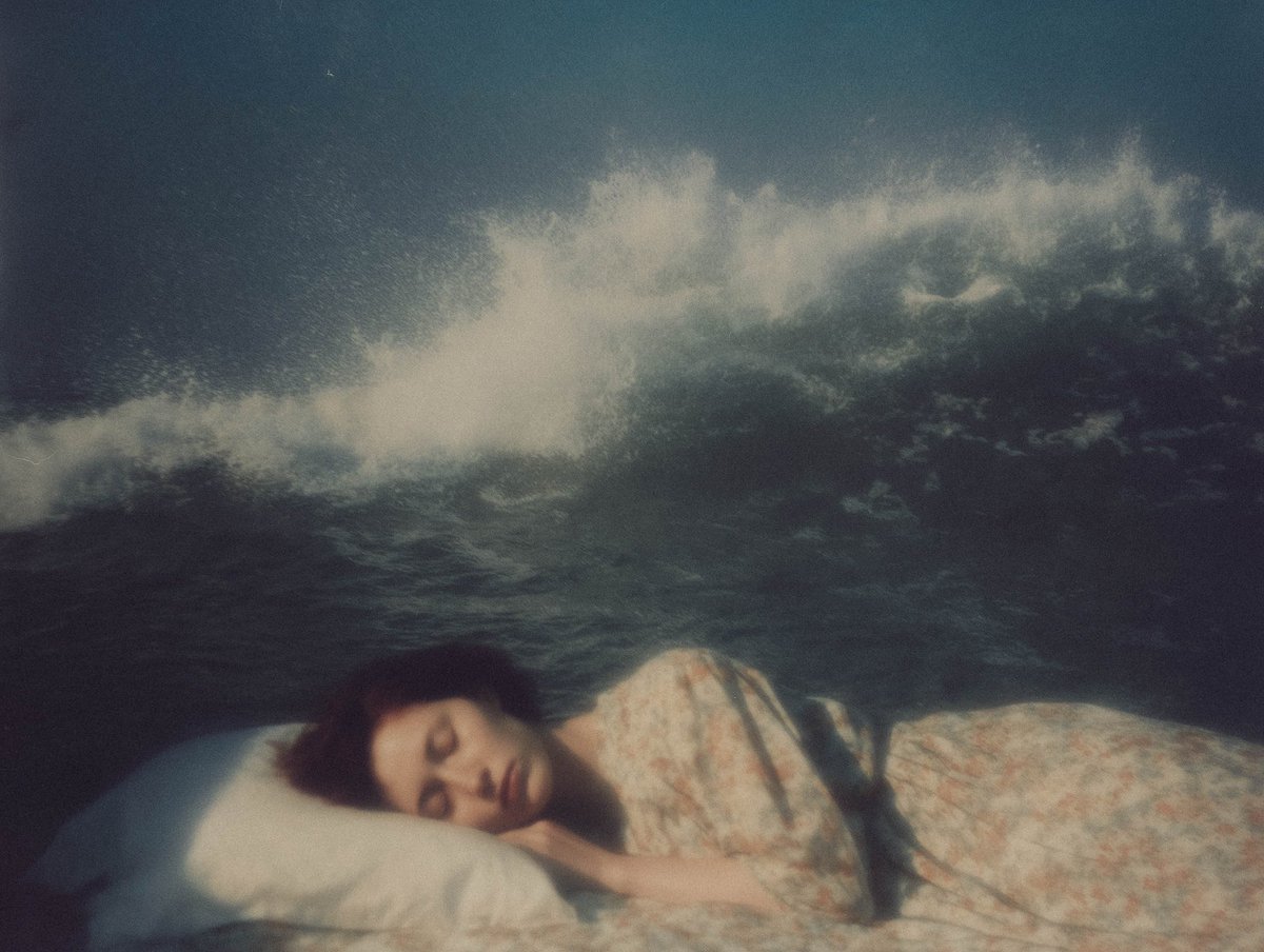 Good morning with new mint on <a href="/objktcom/">objkt.com</a> 🤍

Tide of dreams 
3 xtz