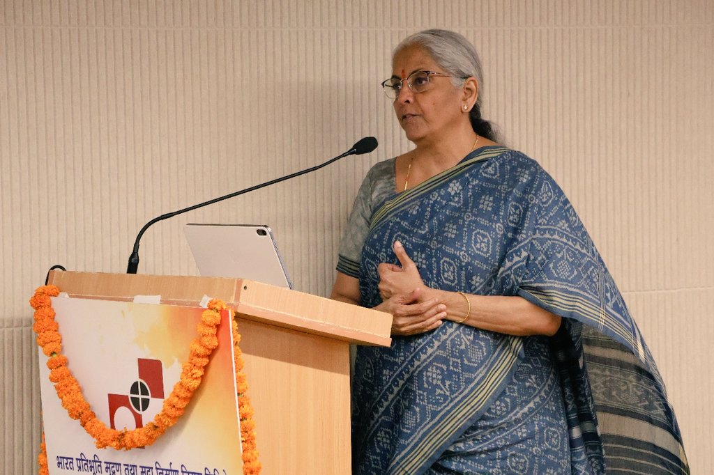 nsitharamanoffc's tweet photo. Smt @nsitharaman addressed the audience at the inauguration of the Corporate Office of Security Printing &amp; Minting Corporation of India Ltd (@SPMCILINDIA) in New Delhi. 

Shri @mppchaudhary, Hon'ble Minister of State for Finance, was also present on the occasion. https://t.co/J1se9Fd0K5