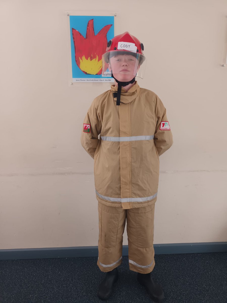 glanymorschool (@glanymorschool) on Twitter photo Day 1 of the Phoenix Project run by Mid & West Wales Fire & Rescue service #mawwfserviceyouthteam
<a href="/mawwfire/">Tân CGC / MAWW Fire</a> Day 1 of the Phoenix Project run by Mid & West Wales Fire & Rescue service #mawwfserviceyouthteam
<a href="/mawwfire/">Tân CGC / MAWW Fire</a>