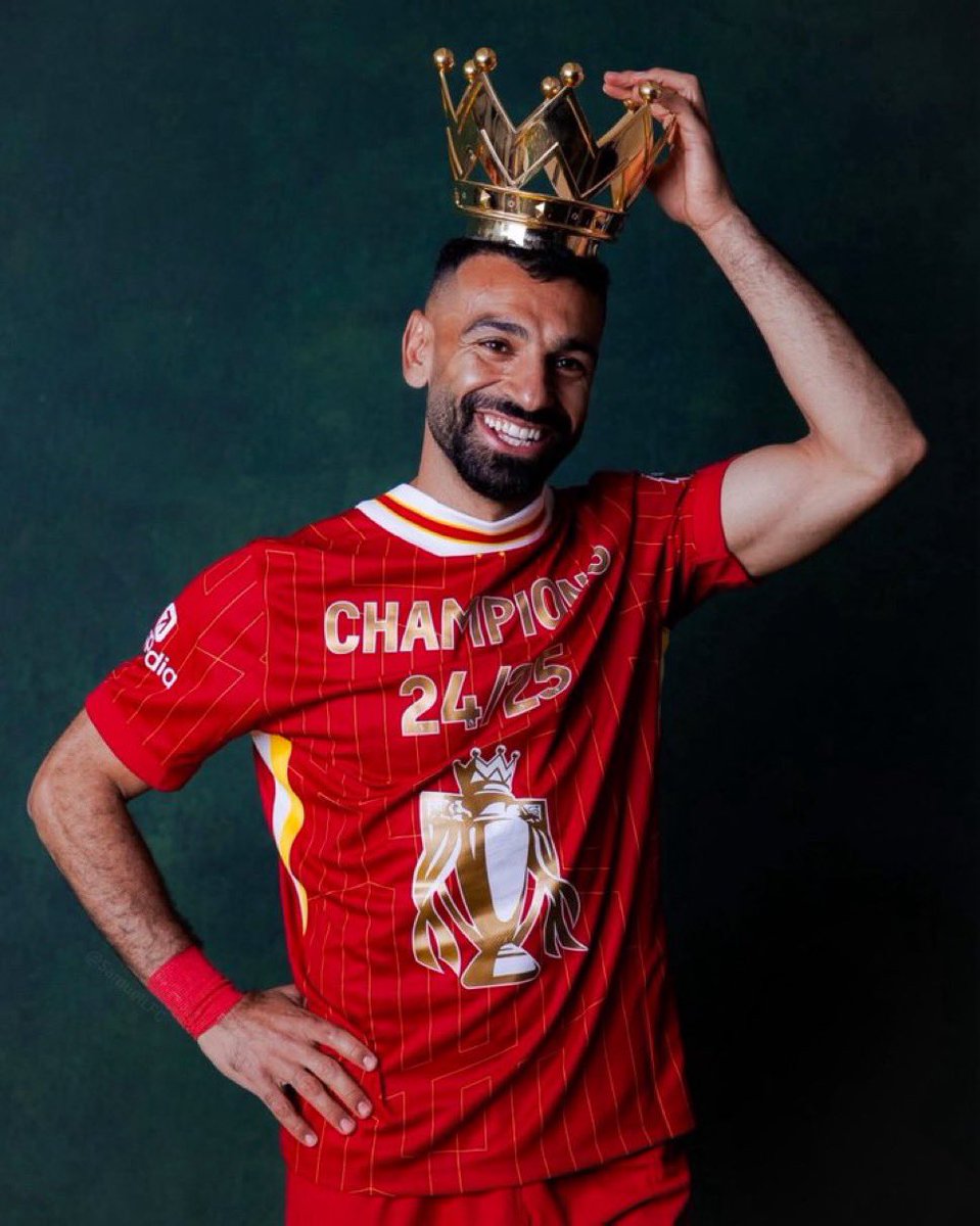 Jaap Stam:

Although it is difficult for me to say that a Liverpool player deserves to win, Salah deserves the Ballon D’or. He had an exceptional season. He is a very important player in the Premier League. Few players are capable of doing what he does. He is the most deserving!