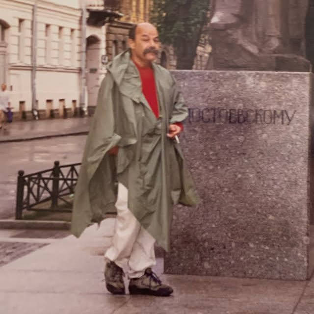 El pasado jueves nos dejó Santos Madrazo a los 82 años. 

Como inspirador del Grupo Taller, le dedicamos este pequeño obituario, en el que tratamos de resumir en pocas frases lo que significó para nosotros/as. 

Que la tierra te sea leve, maestro. 

✍️ historiasocial.org/santos-madrazo…
