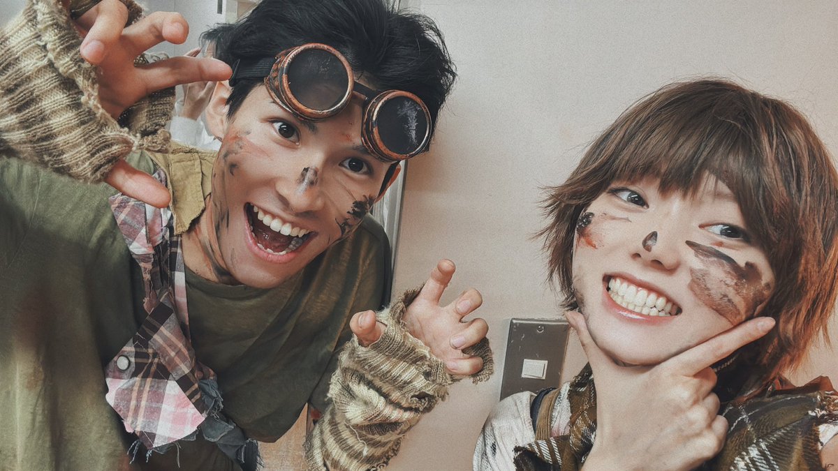 ごみやまーず👍👍👍👍

ツァールと姉ちゃんが付き合ったら、
私たちは家族になるんかな〜っていっぱい考えた！

わたしたちも楽しかった！！！

#ステジャム #匣の中2025

トロネキ、あべきち先生、なべさん、なっすんさん