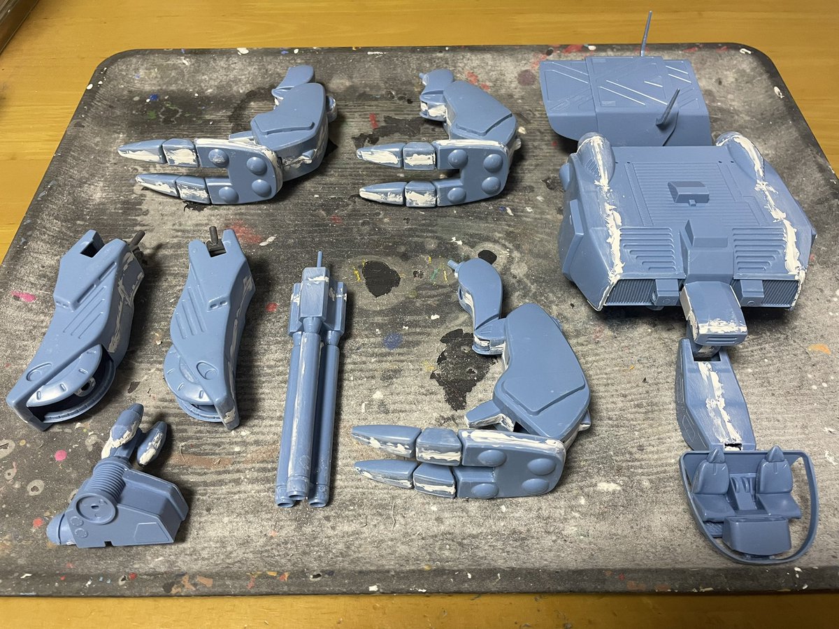 #超時空創造祭オーガス02
#ドリファンド・ダル
#有井製作所
ドリファンド・ダル1/48
今日の進捗です。🙇
合わせ目にパテを盛ってヤスリがけしました。☺️🙇‍♂️