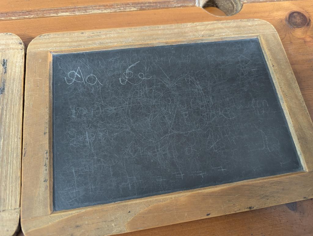 Victorian School. Monday 9th June 1900.  Handwriting followed by Times tables.