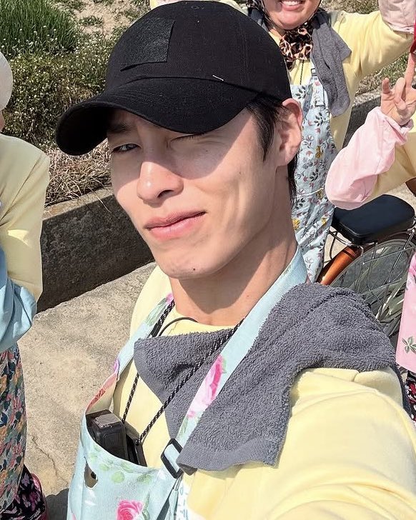 ijjaewook's tweet photo. Happy family. https://t.co/1XWlEQ37rp