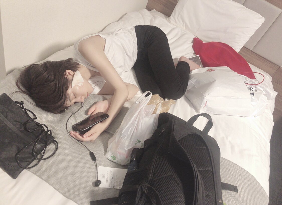 NATSLIVEのベッドに荷物広げちゃう話でこの写真思い出した笑