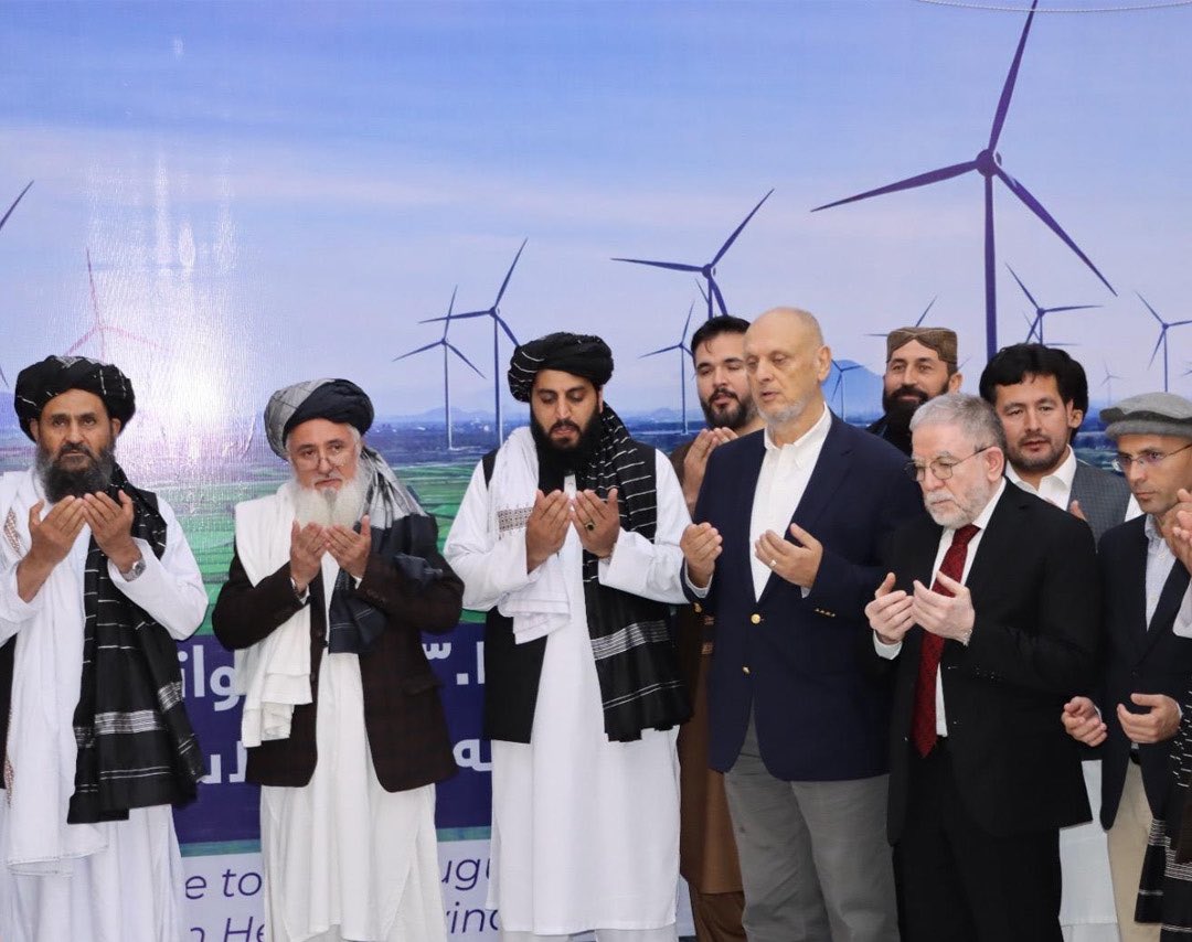 شركة "77 إنشآت" التركية تبدأ تنفيذ أول مشروع لتوليد الكهرباء من طاقة الرياح في أفغانستان عبر محطة بقدرة إنتاجية تصل إلى 43.2 ميغاواط وذلك ضمن المرحلة الأولى من مشروع تصل قدرته الإنتاجية الإجمالية إلى 200 ميغاواط.