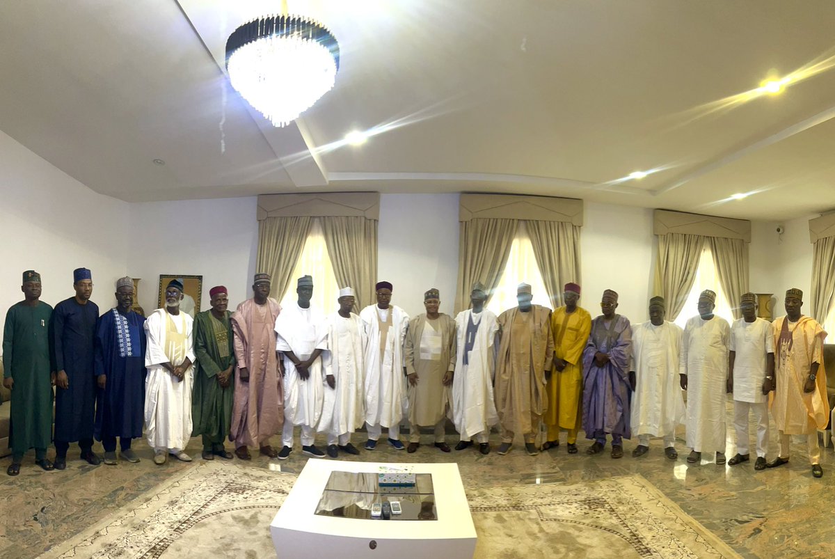 I had the privilege of receiving a Sallah homage from the highly respected Kaduna State Elders Forum at the Sir Kashim Ibrahim House. The delegation was led by the Forum’s Co-Chairman, Alhaji Abubakar Mustapha.

During the visit, Alhaji Mustapha conveyed the Forum’s appreciation