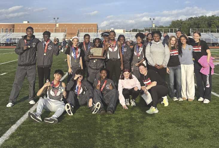 Bloomfield HS Unified track team captures state Group A title dlvr.it/TLFjmx