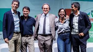 strange_days_82's tweet photo. Parlavano di sfrattare Meloni, ma con un 30% di affluenza, lo sfratto l’ha ricevuto la sinistra. E pure con la figura di merda in omaggio.
#9giugno #affluenza #referendum2025 #maratonamentana #Referendum #Landini #sinistra #Meloni #governo #quorum #cittadinanza https://t.co/jVDVgDQ0nq