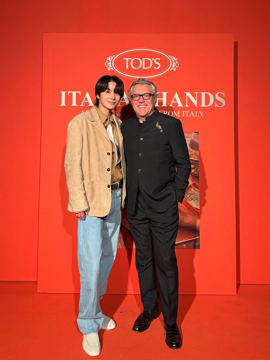 Tod’s Group General Manager 인스타그램
#정우 #JUNGWOO

“Great dinner in Seoul with Jungwoo @ sugaringcandy and many Korean friends”

정우 오늘 토즈 디너를 참석했구나🥹 우리 앰버서더 쩡특해요