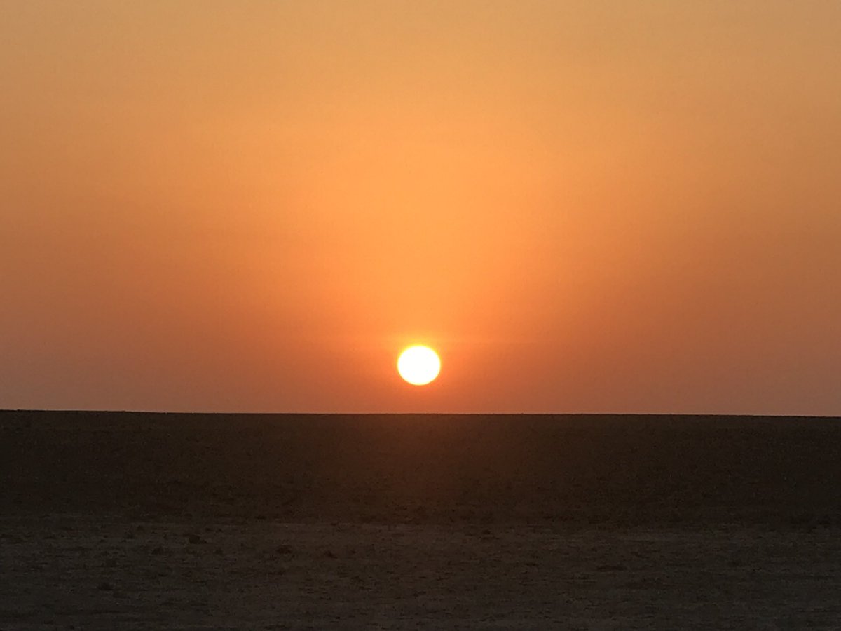 mofawah's tweet photo. البلدية القديمة في القصب، تصوير ذات مساء، مع حزة الغروب. https://t.co/EKSMxEfUUS