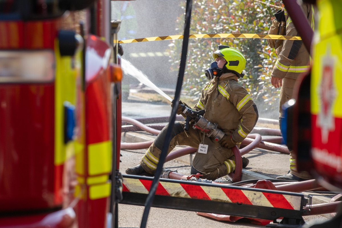 kentfirerescue's tweet photo. Crews attended a large fire at a recycling site in #Allington, near #Maidstone this afternoon.
There are no reported injuries and the cause is not yet known.
More here: https://t.co/o6qRsLl9c1 https://t.co/4qmIBIReyT