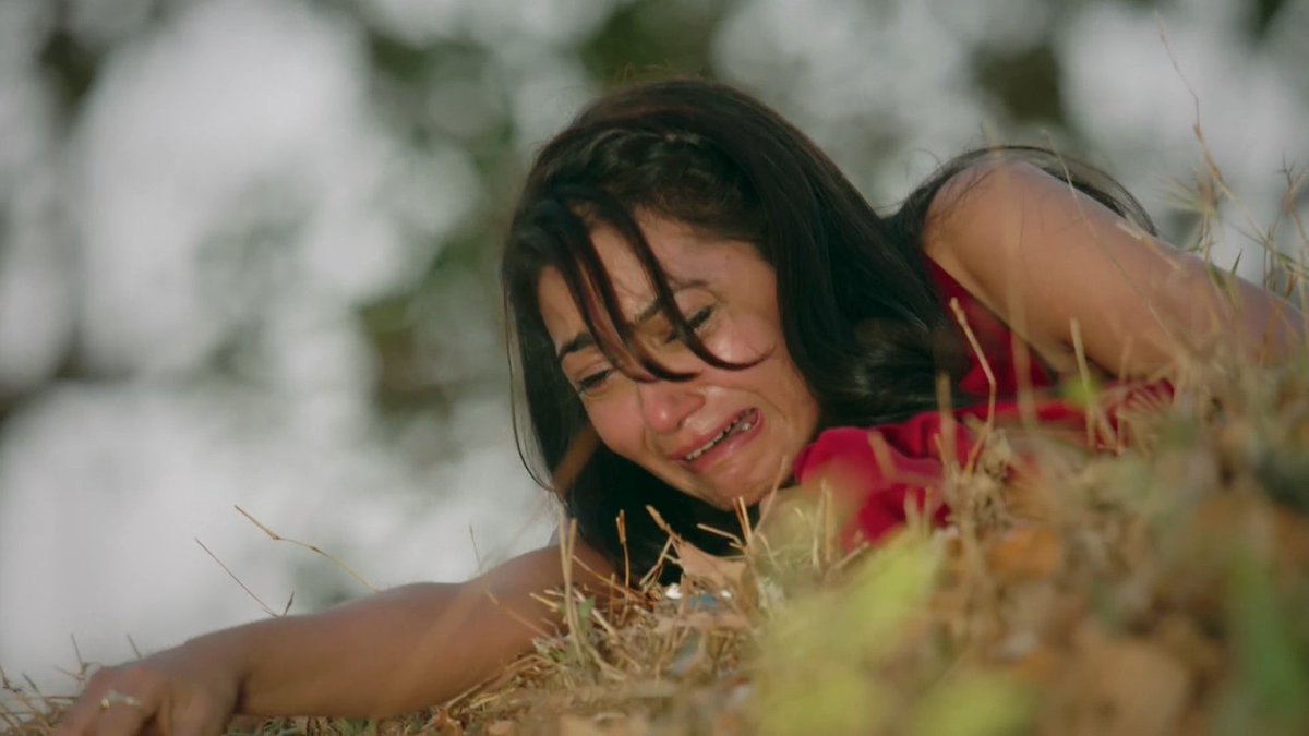 ab pichle hi pal dekha tujhe tu yahin tha
agle hi pal dekha mud ke nahin tha
#kaisemujhetummilgaye #amvira