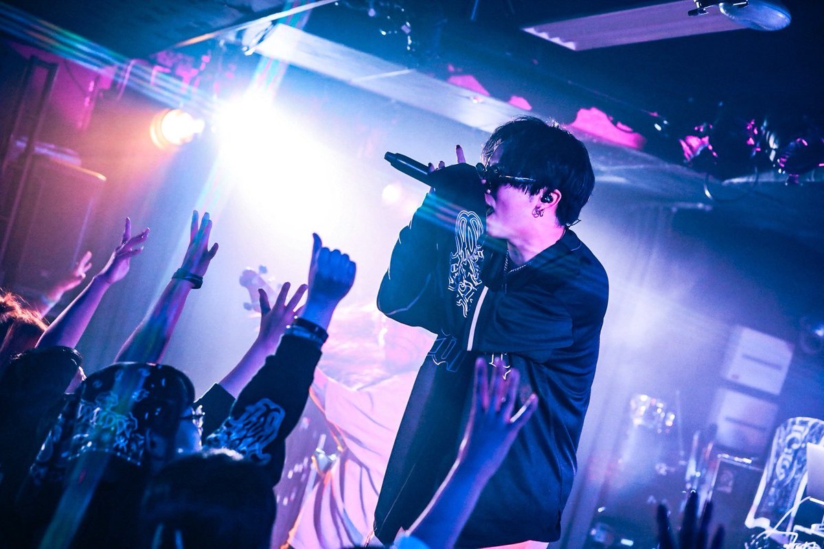 梅田Zeela ありがとうございました！
次Zeela来る時は
7.11(金) Ciely TOURファイナル
▶︎ eplus.jp/sf/detail/4233…

photo by <a href="/photolife_bashi/">bashi</a> 

2025.6.9
UMEDA SUPAER SMASH!!!
@梅田Zeela (大阪)

= Set List =

MY NAME
GROW UP
SHOUT OUT
灰かぶり姫
Love to world
サディスティック
Parasite