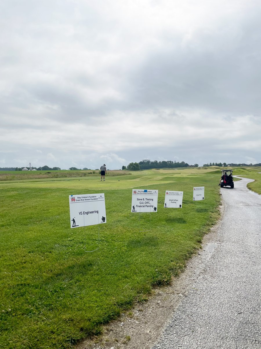 Beautiful day on the course! Our team had a great time golfing, and we were proud to be a sponsor in support of a great cause. ⛳

#TeamOuting #CommunitySupport #GolfDay