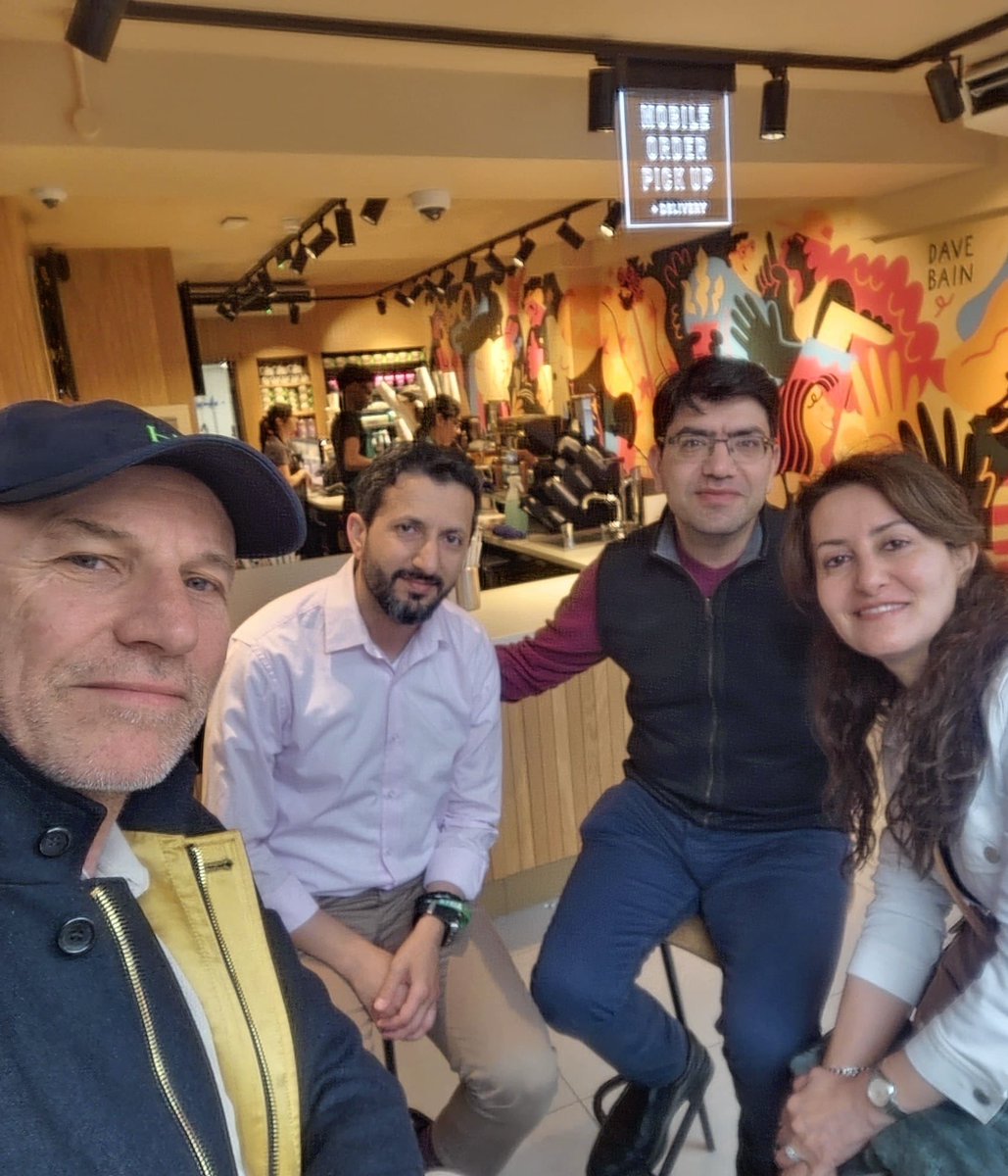 tarekktelehmd's tweet image. I spent a nice weekend in London. Got to meet a few friends and attended a great Concert.
قضيت وقتاً جميلاً في لندن، حيث التقيت بعدد من الأصدقاء وتبادلنا النقاش حول مواضيع متنوعة.
سعدت أيضاً بحضور حفل "اوركسترا لندن العربية"، والذي كان مميزًا بأجوائه.
لندن مدينة رائعة، مليئة…