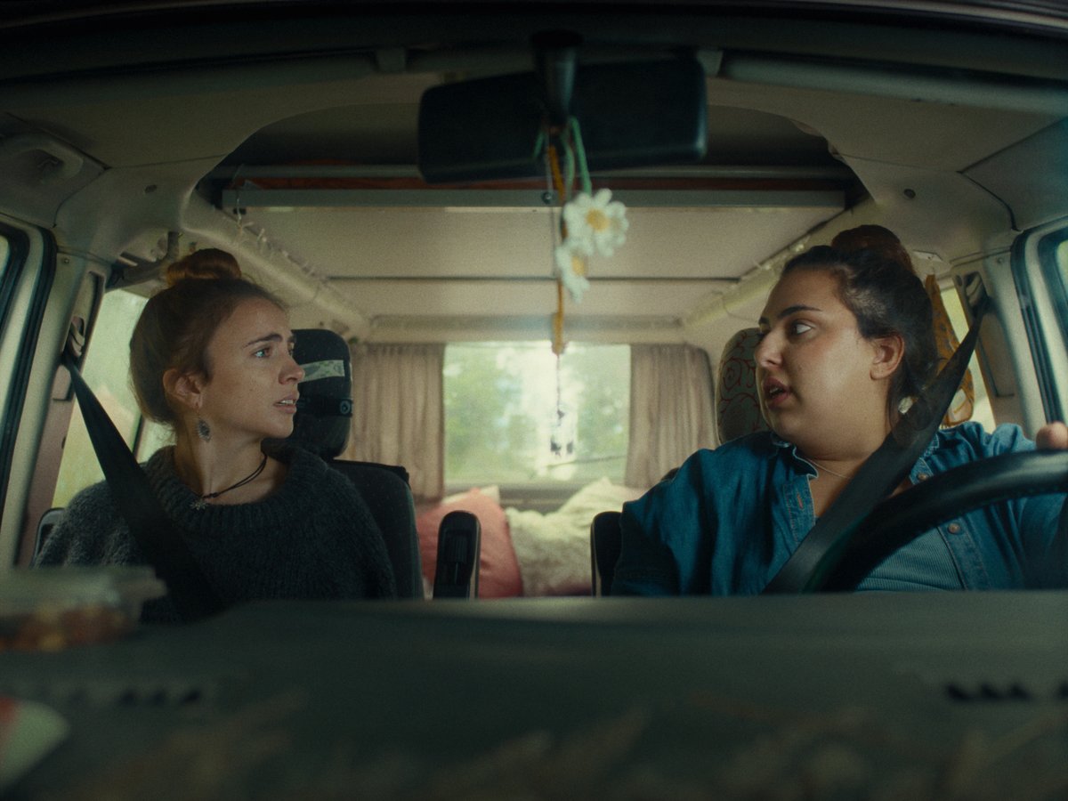 NavFilm's tweet image. 🎞️ El cortometraje navarro "¿Dónde estás?", dirigido por María Moreno Novoa y producido por Hugo López Sarasa, se estrena a nivel nacional conjuntamente en el Festival Internacional de Cine LGBITQ+ Zinegoak y en el Festival Internacional de Cine de Valencia - Cinema Jove