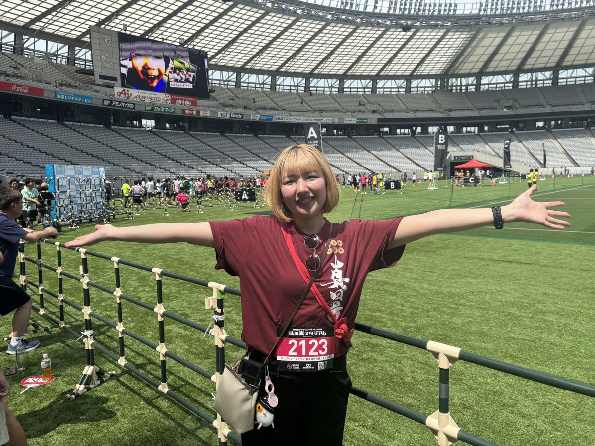 mejiromaichan's tweet photo. #boostランニングフェスタ in味の素スタジアム
ハーフリレーマラソン家族で走ってきました🏃タスキ繋ぐのむずかちい😭めっちゃ頑張りました💪

https://t.co/8uuaESlAWp https://t.co/JNAGHTd3ga