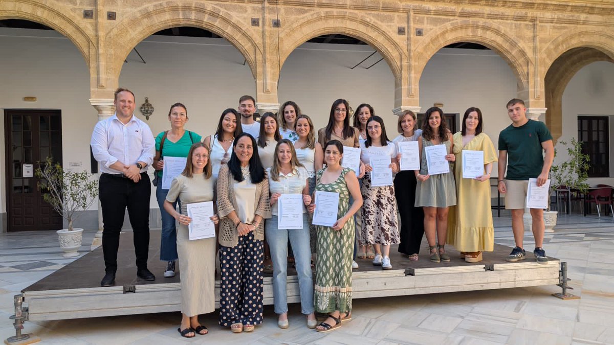 CGSSEVILLA (@cgssevilla) on Twitter photo El pasado viernes se celebró el acto de clausura de una nueva edición del Curso de Iniciación a la Confección de Nóminas, que realizamos junto a <a href="/euosuna/">Escuela Universitaria de Osuna</a>
¡Enhorabuena a todos los alumnos y alumnas que lo han realizado! El pasado viernes se celebró el acto de clausura de una nueva edición del Curso de Iniciación a la Confección de Nóminas, que realizamos junto a <a href="/euosuna/">Escuela Universitaria de Osuna</a>
¡Enhorabuena a todos los alumnos y alumnas que lo han realizado!