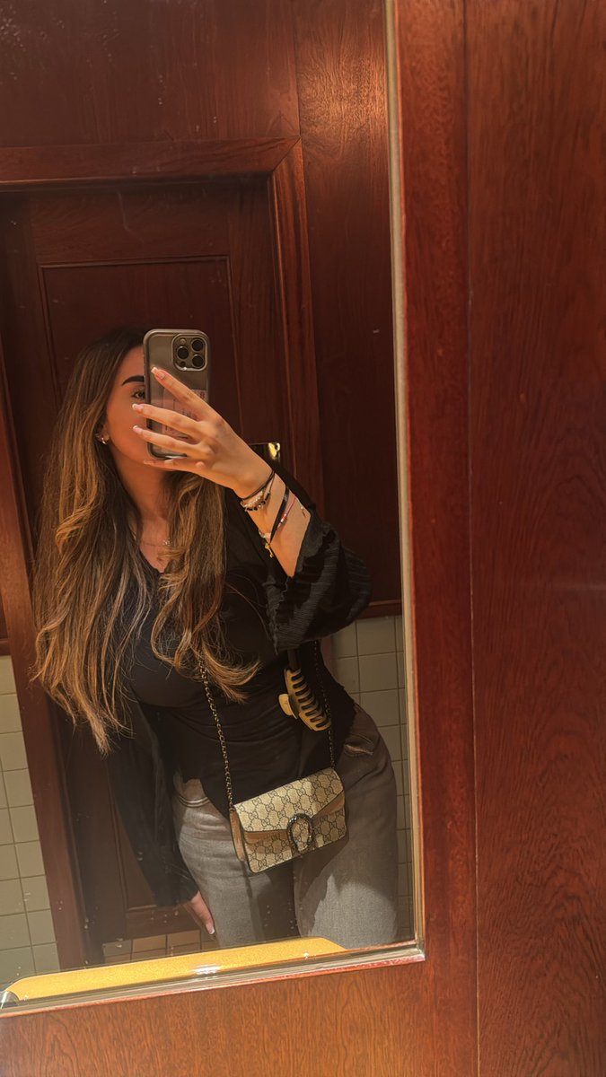 currentlyh1ding's tweet image. #NewProfilePic #Rebrand #BapBapBap