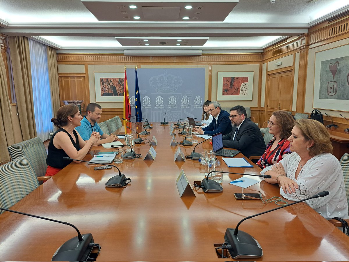 Ministerio de Sanidad (@sanidadgob) on Twitter photo 🤝 <a href="/Monica_Garcia_G/">Mónica García</a> ha mantenido una reunión con la Sociedad Española de Cirugía Pediátrica <a href="/SECIPE/">Cirugía Pediátrica</a>.
Se ha abordado el futuro de la especialidad y el desarrollo profesional de los especialistas. 🤝 <a href="/Monica_Garcia_G/">Mónica García</a> ha mantenido una reunión con la Sociedad Española de Cirugía Pediátrica <a href="/SECIPE/">Cirugía Pediátrica</a>.
Se ha abordado el futuro de la especialidad y el desarrollo profesional de los especialistas.