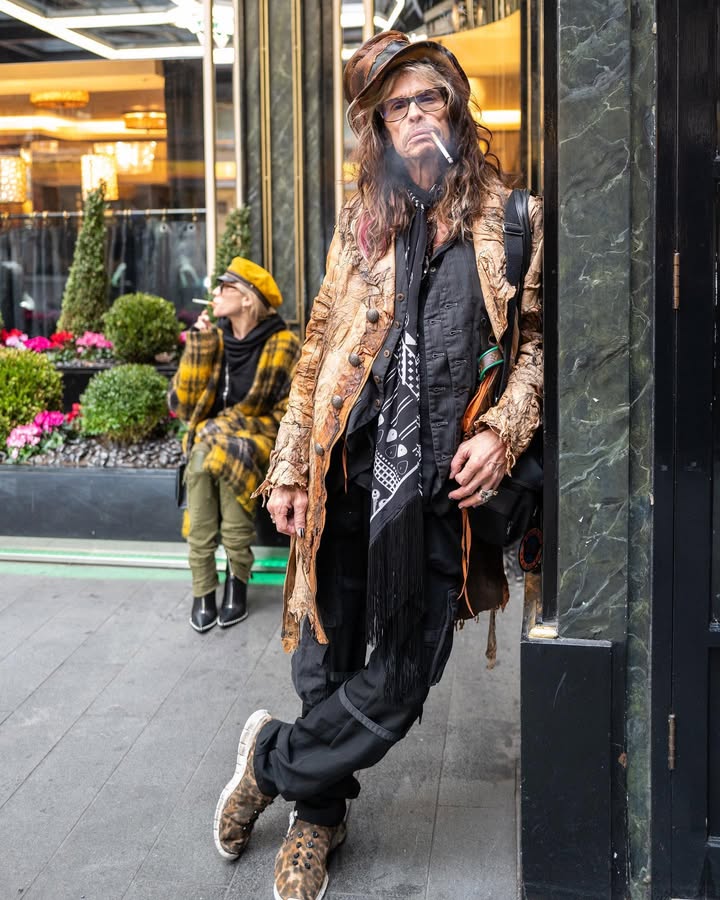 Steventyleonly's tweet image. LONDON CALLING!!!