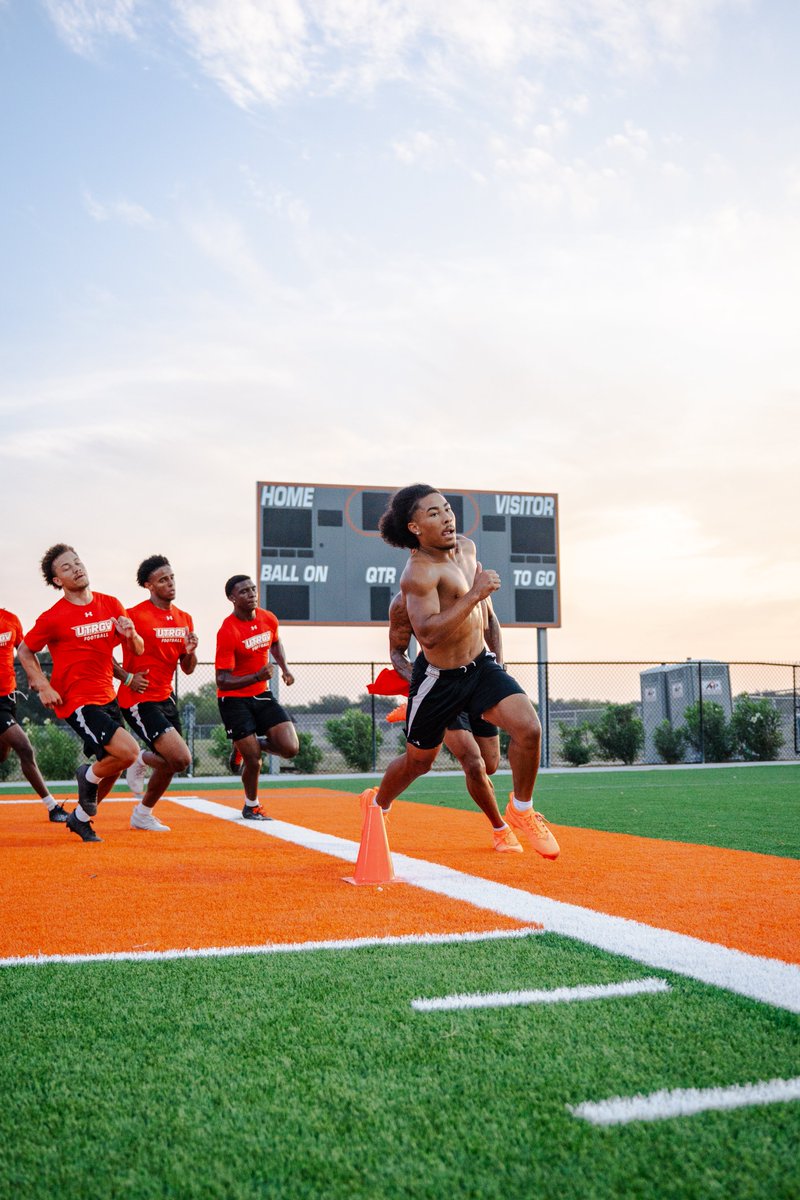 UTRGV Football tweet media